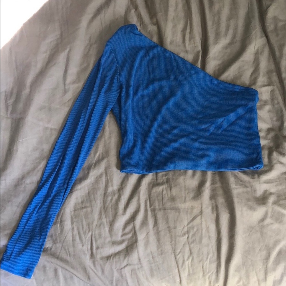 Superdown blue one shoulder top